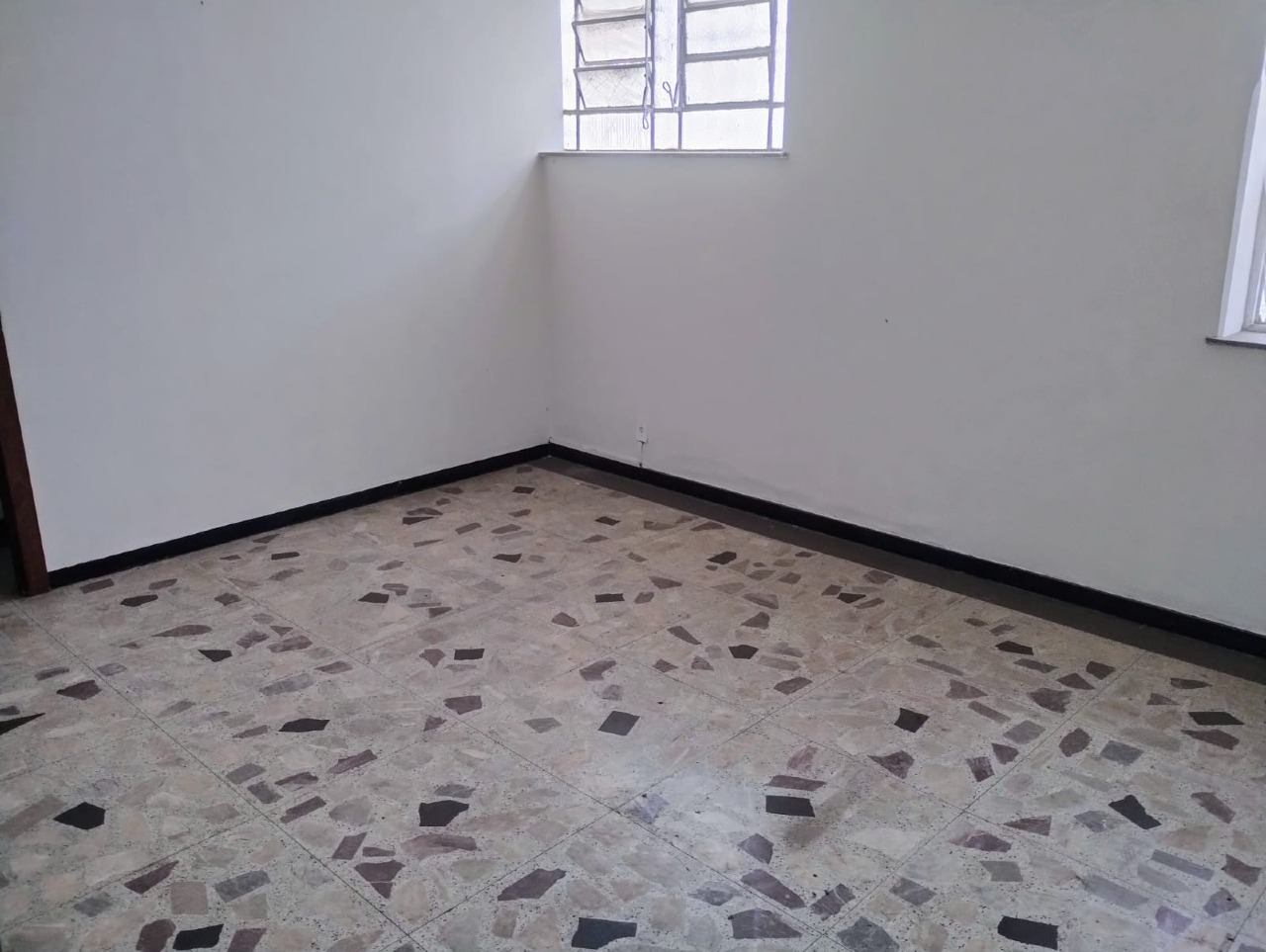 Casa para aluguel no Barro Preto: 