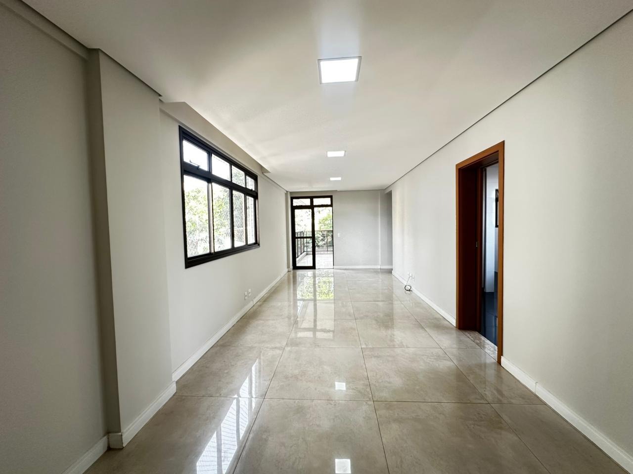 Apartamento 4 Quartos para aluguel no Nova Floresta: 