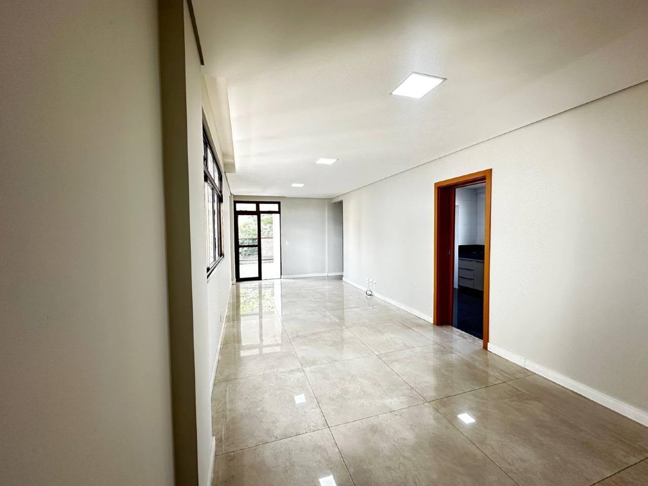 Apartamento 4 Quartos para aluguel no Nova Floresta: 