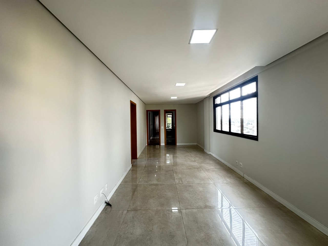 Apartamento 4 Quartos para aluguel no Nova Floresta: 