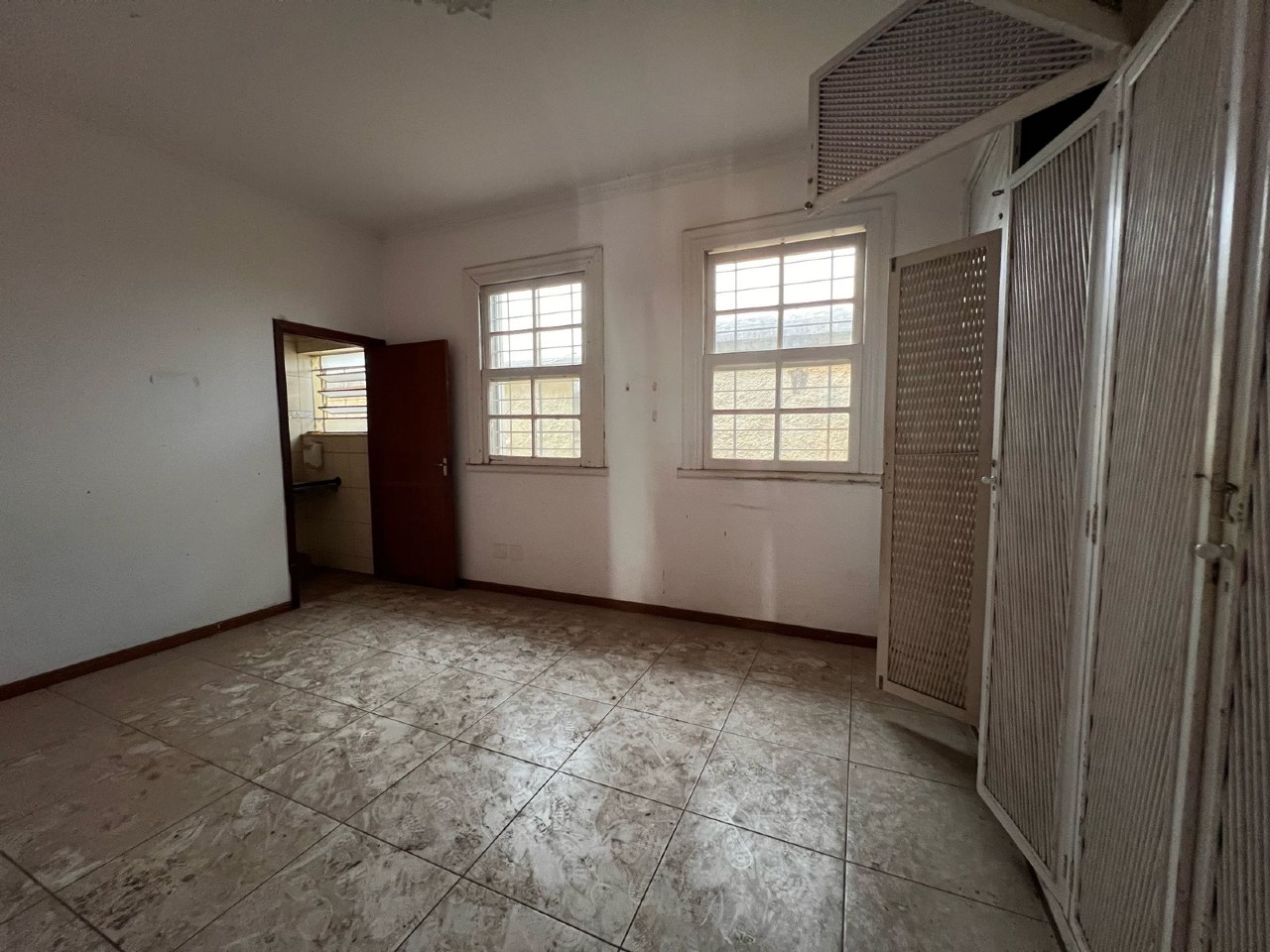 Casa comercial para aluguel no Santa Efigênia: 