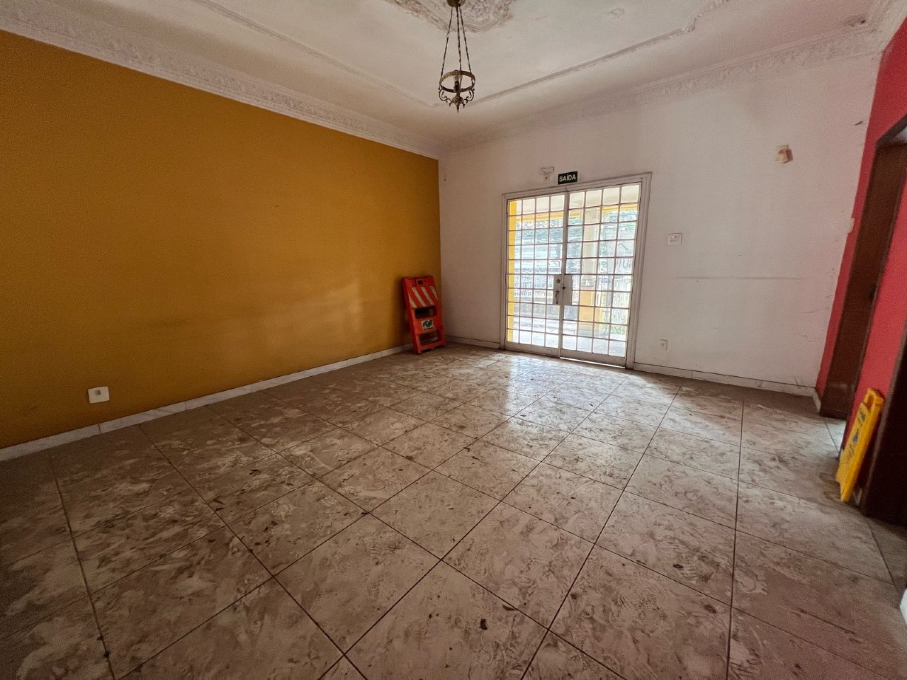 Casa comercial para aluguel no Santa Efigênia: 