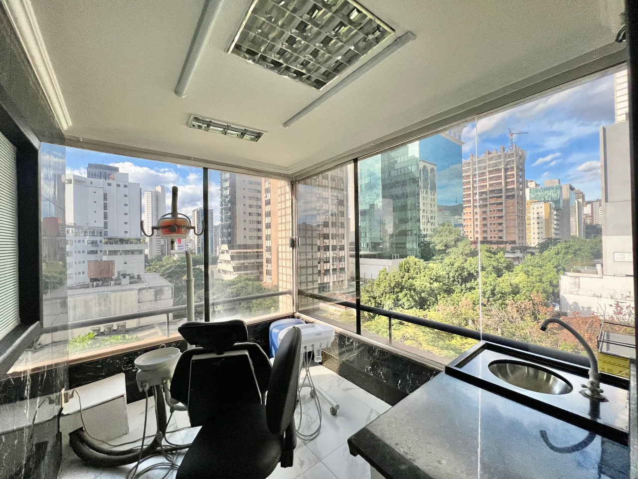 Sala para aluguel no Savassi: 