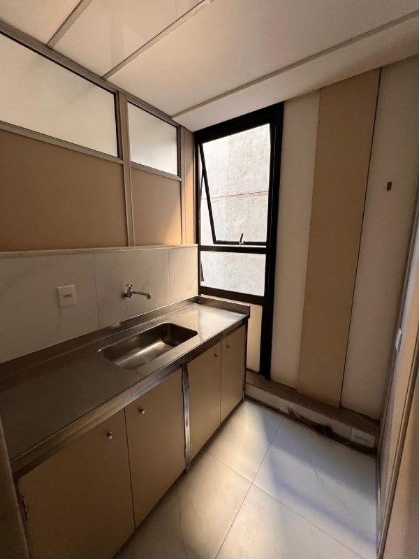 Sala para aluguel no Santa Efigênia: 