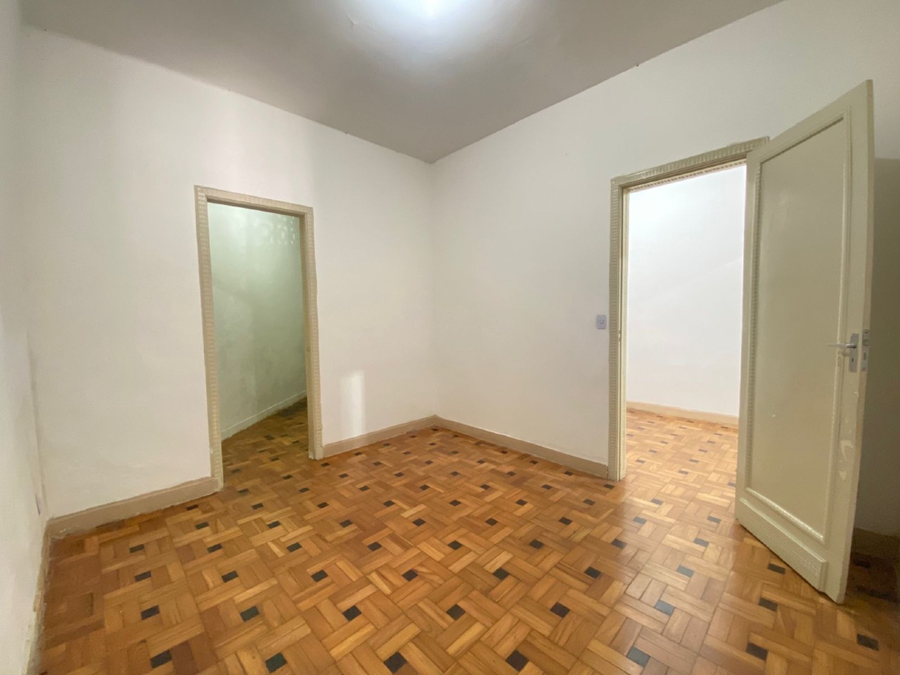 Casa comercial para aluguel no Santa Efigênia: 