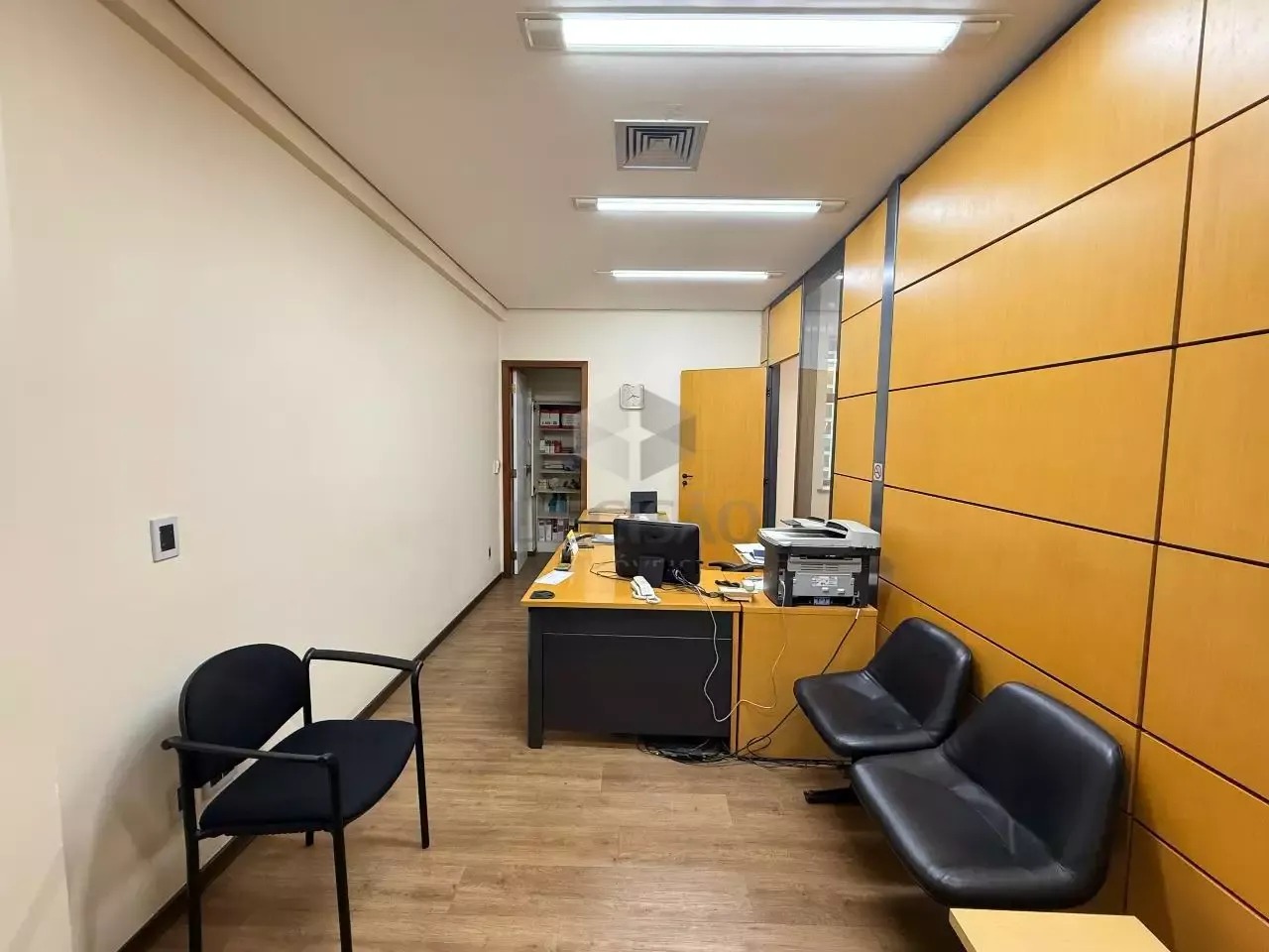 Sala para aluguel no Santa Efigênia: 