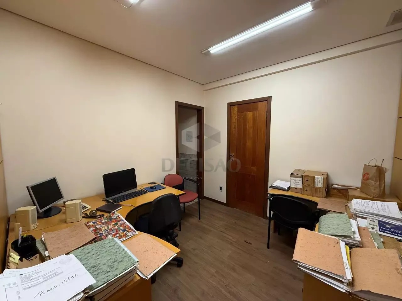 Sala para aluguel no Santa Efigênia: 