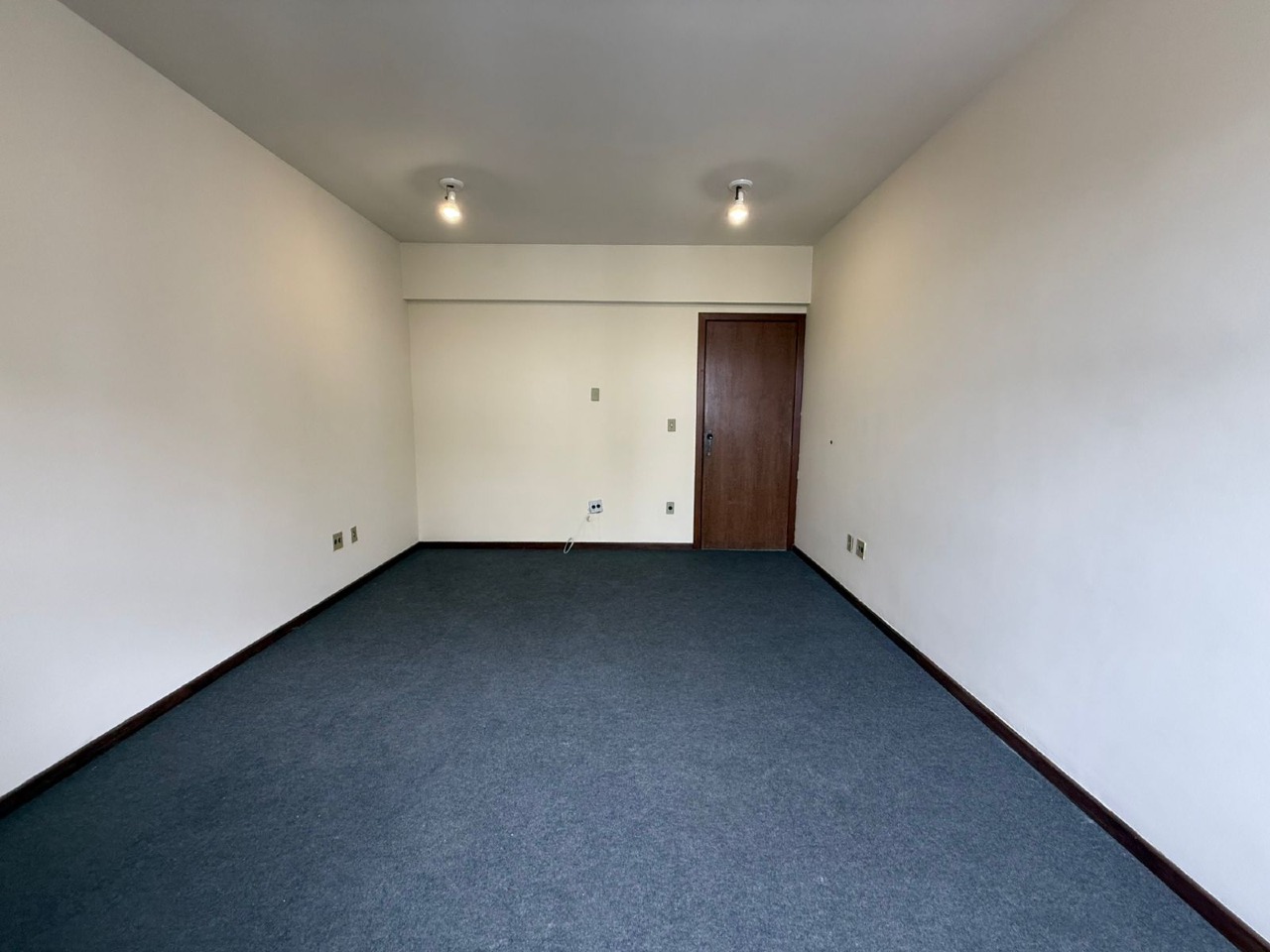 Sala para aluguel no Funcionarios: 