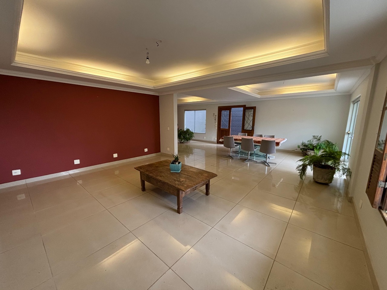 Casa para aluguel no Mangabeiras: 