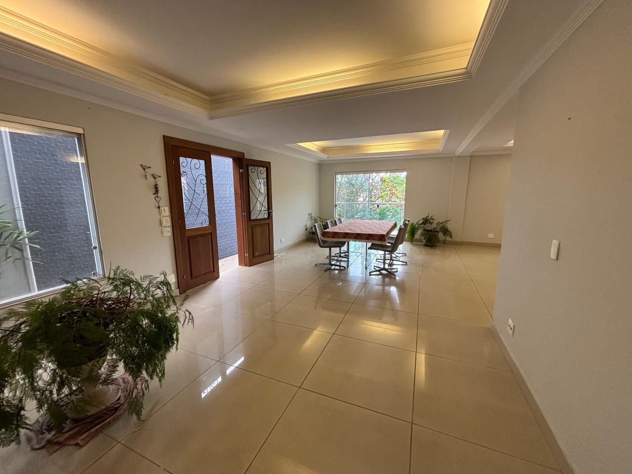 Casa para aluguel no Mangabeiras: 