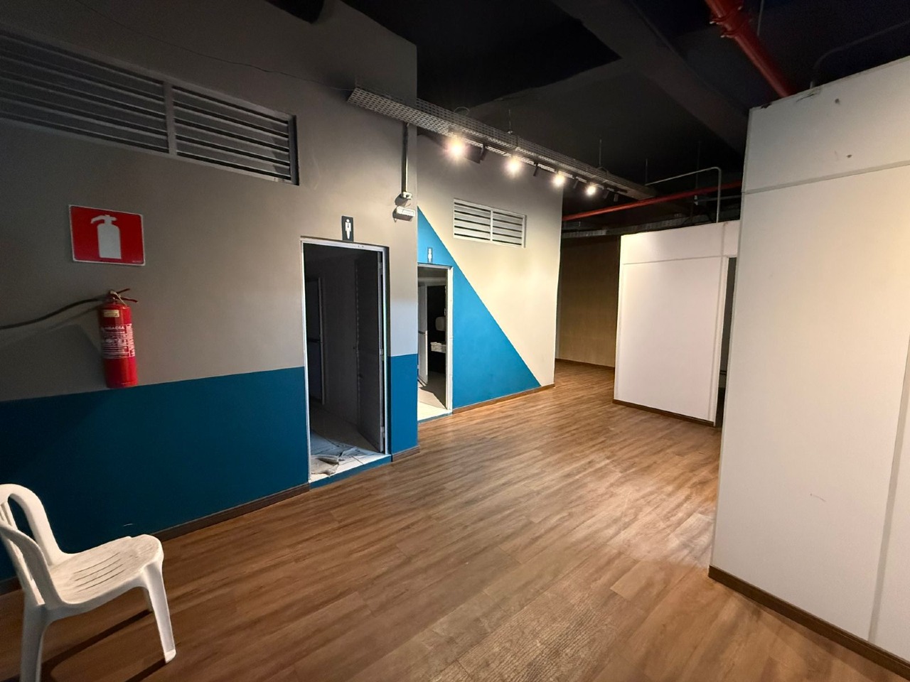 Prédio Comercial para aluguel no Floresta: 