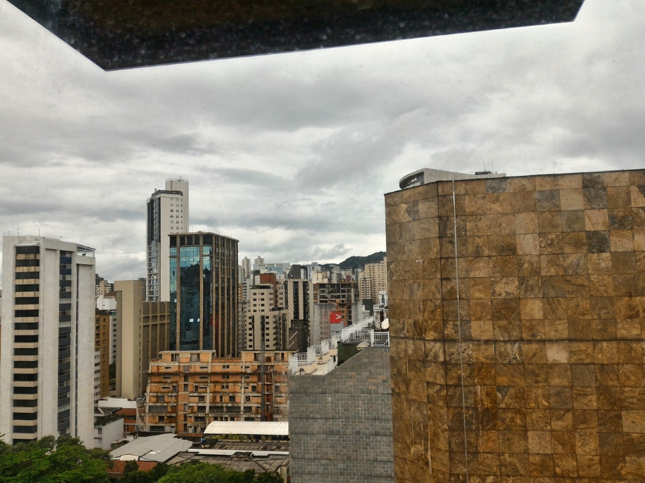 Sala para aluguel no Savassi: 