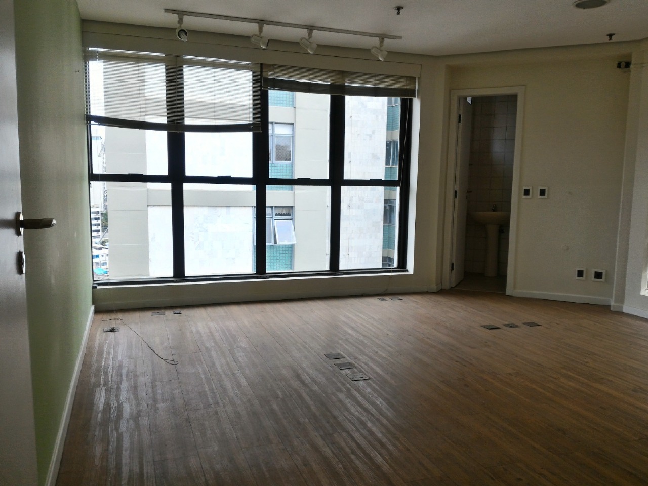 Sala para aluguel no Savassi: 