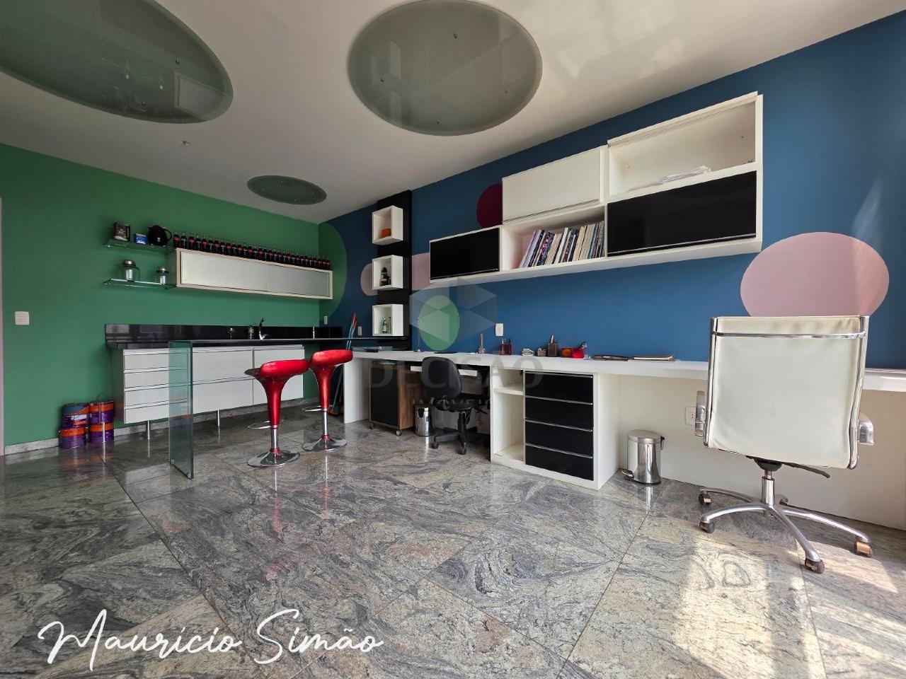 Sala à venda no Savassi: 