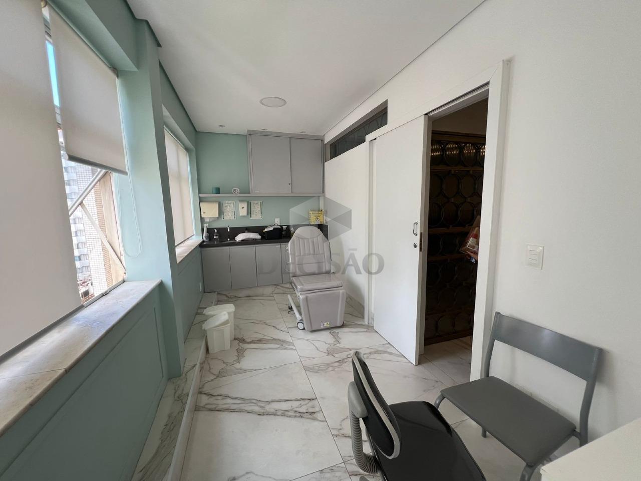 Sala à venda no Savassi: 