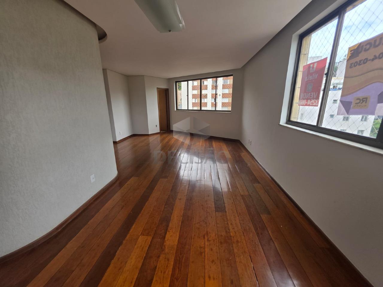 Apartamento 4 Quartos à venda no Cruzeiro: 