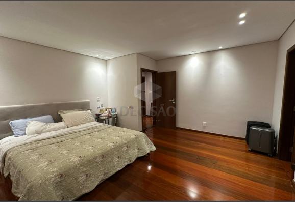 Apartamento 4 Quartos à venda no Vale do Sereno: 