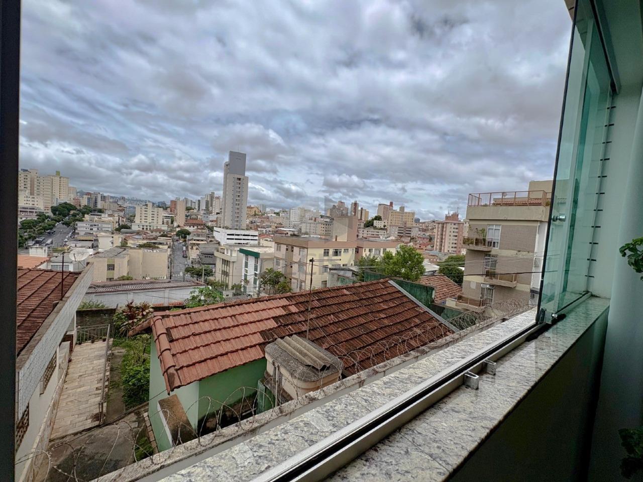 Apartamento 4 Quartos à venda no Sagrada Família: 