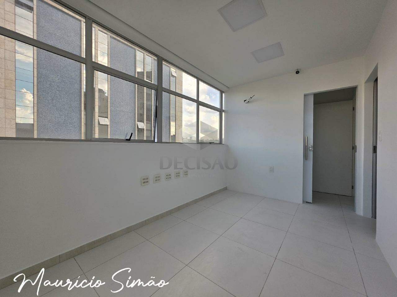 Sala à venda no Santo Agostinho: 