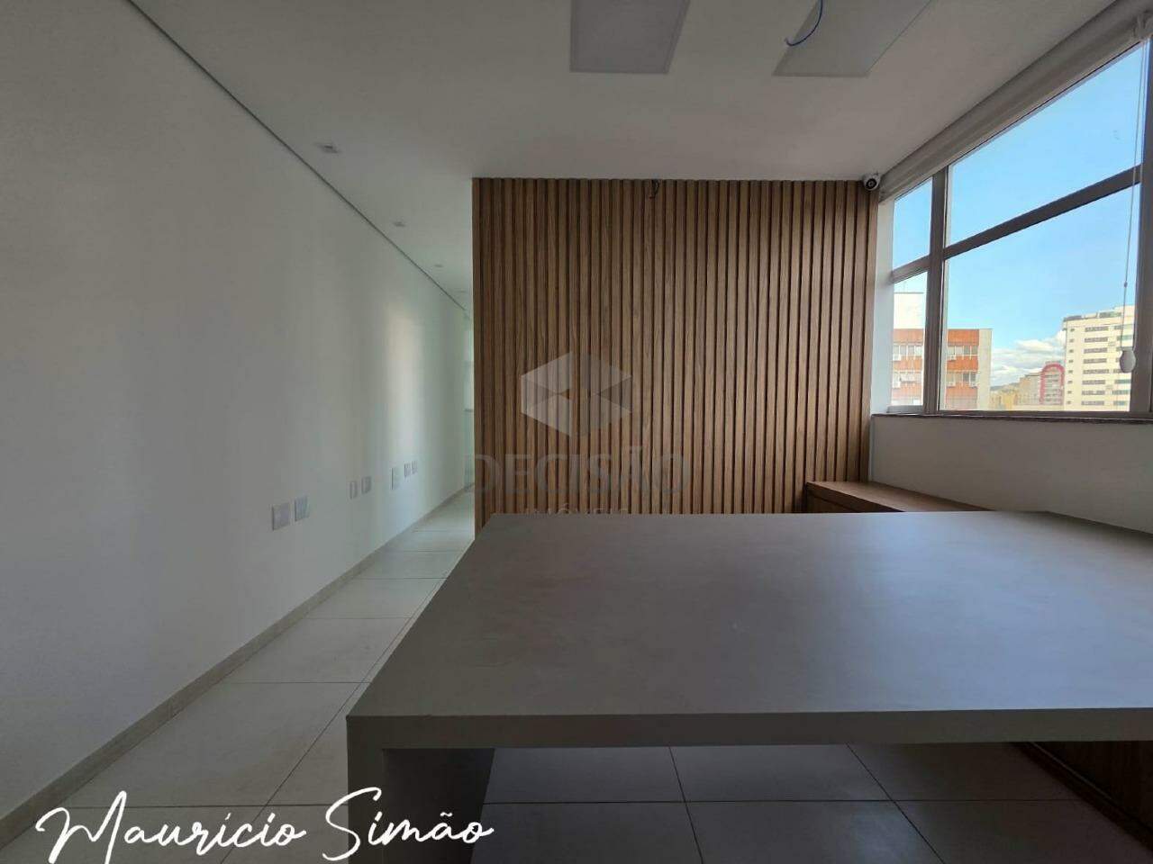 Sala à venda no Santo Agostinho: 