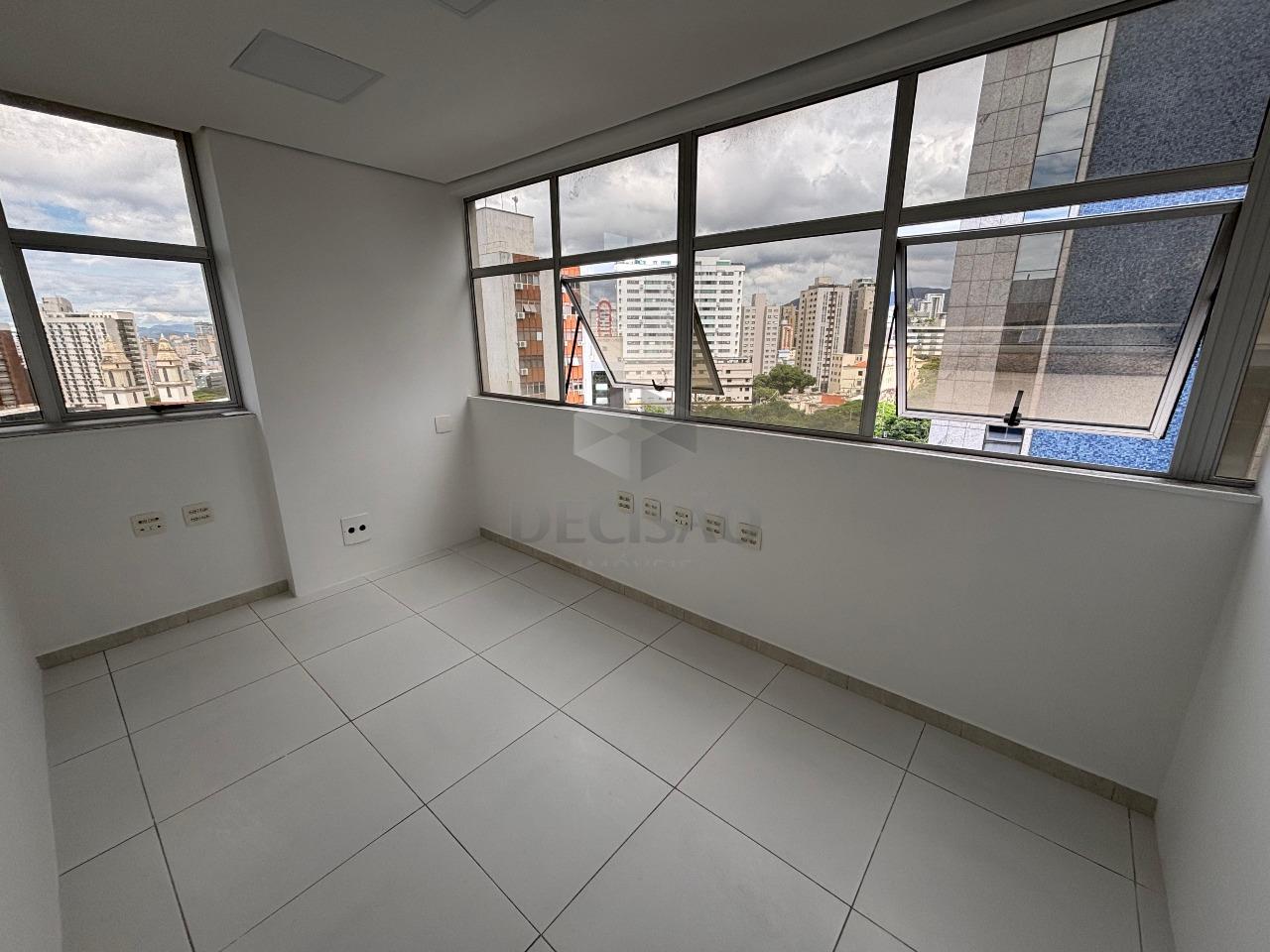 Sala à venda no Santo Agostinho: 