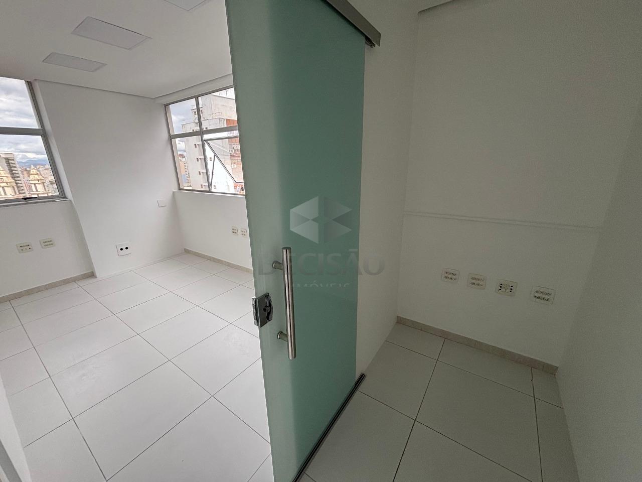 Sala à venda no Santo Agostinho: 