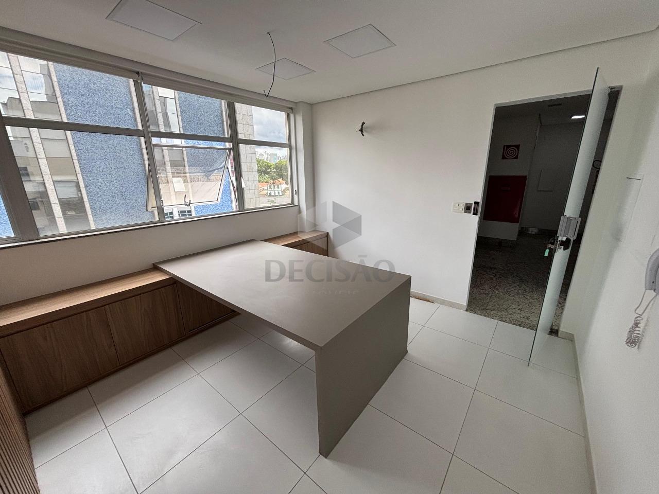 Sala à venda no Santo Agostinho: 