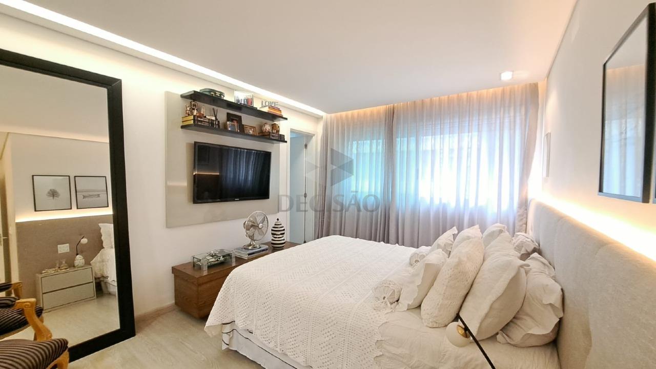 Apartamento 4 Quartos à venda no Cruzeiro: 