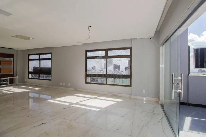 Cobertura à venda no Belvedere: 