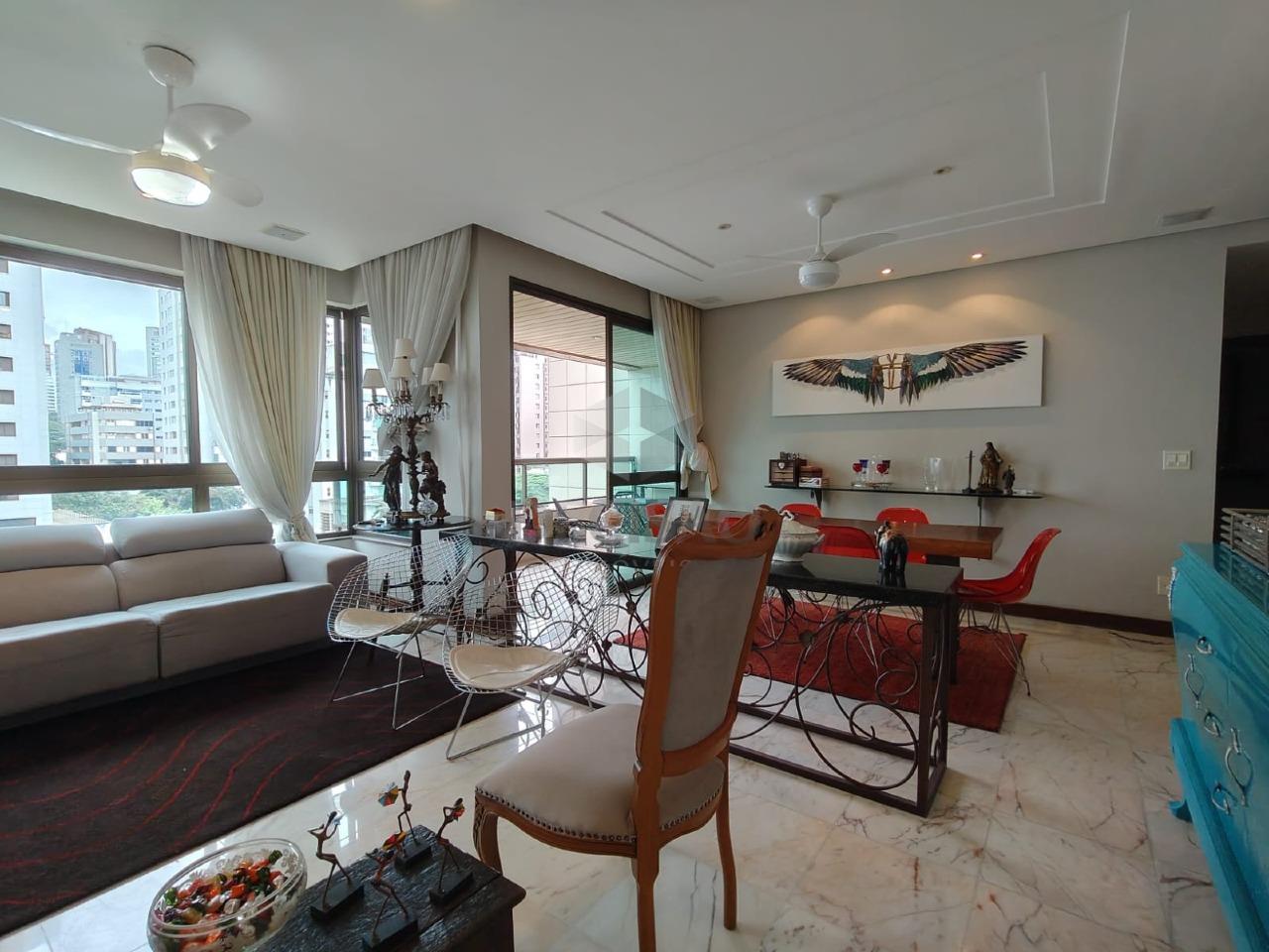 Apartamento 4 Quartos à venda no Funcionarios: 