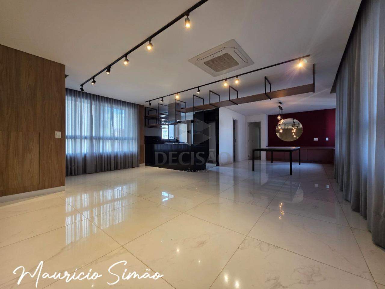 Apartamento 4 Quartos à venda no Carmo: 