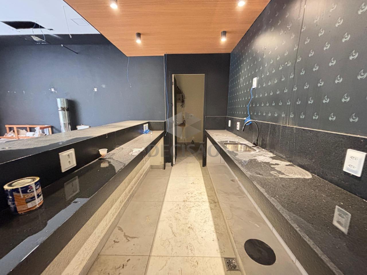 Loja para aluguel no Lourdes: 