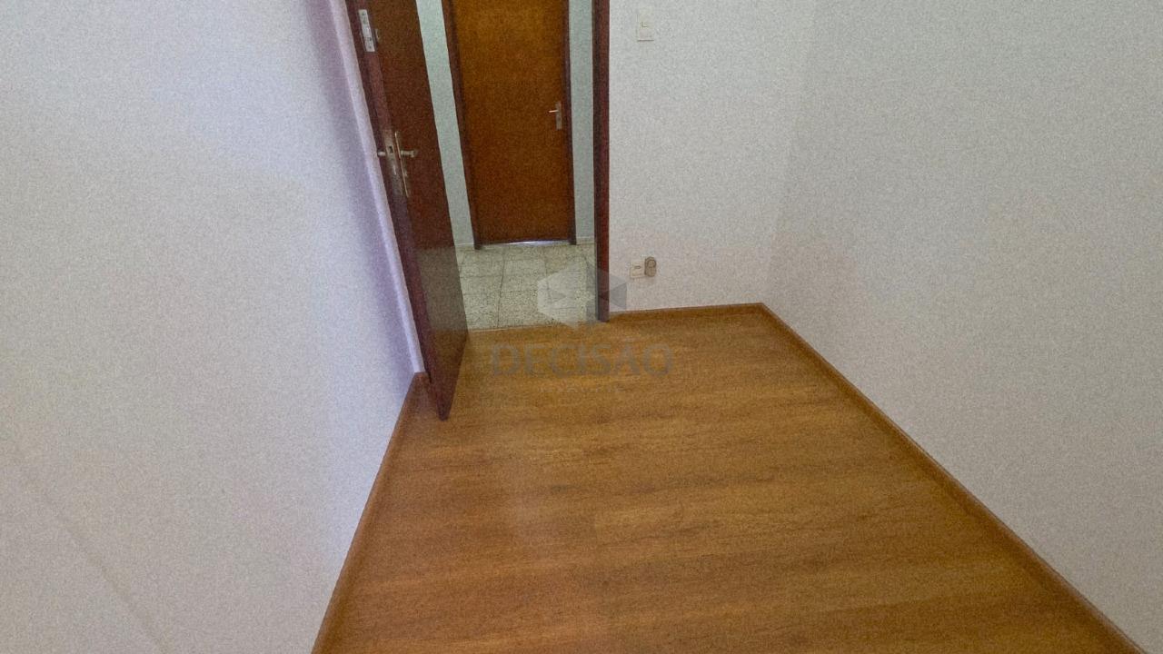 Sala à venda no Centro: 