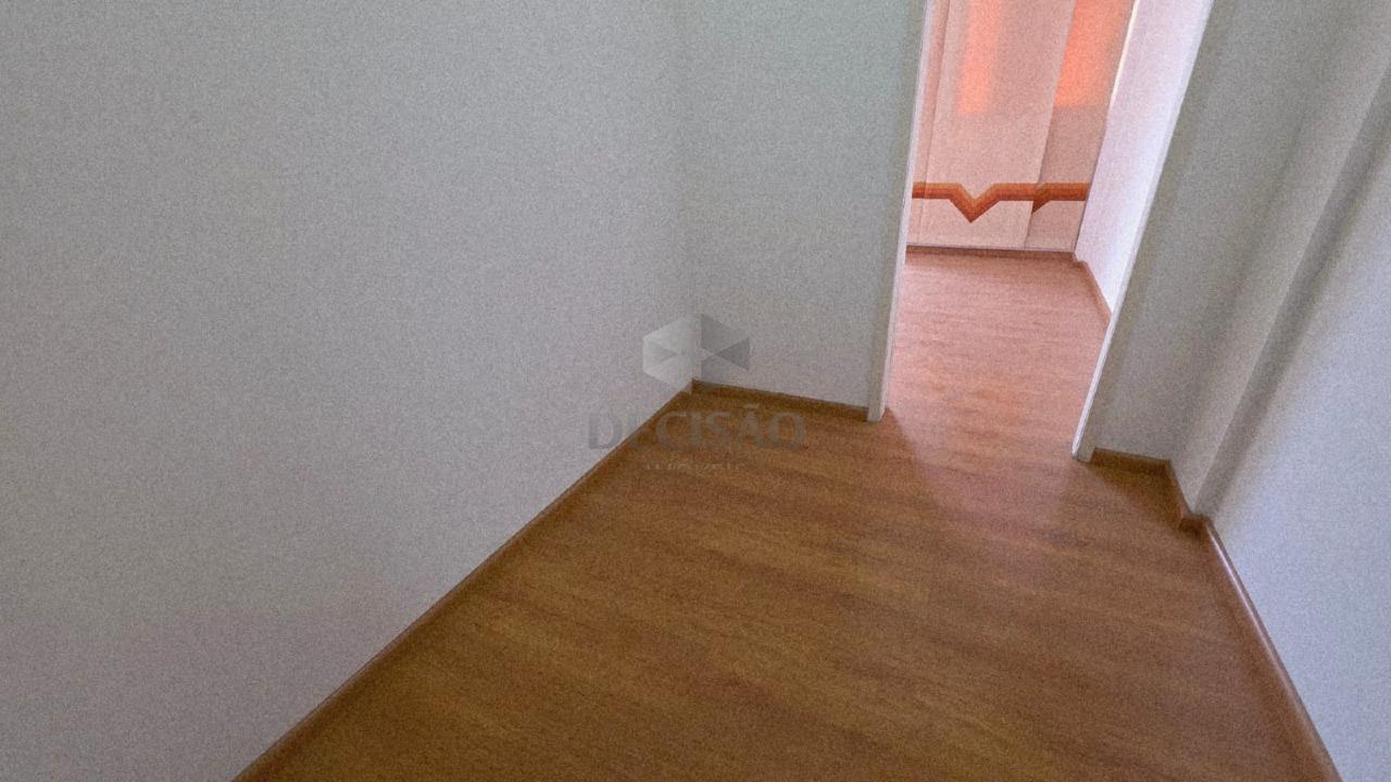 Sala à venda no Centro: 