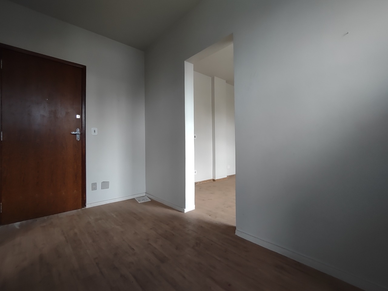 Sala para aluguel no Santa Efigênia: 