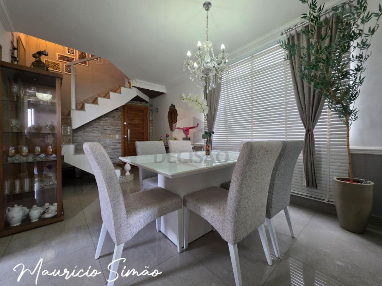 Cobertura à venda no Sagrada Família: 