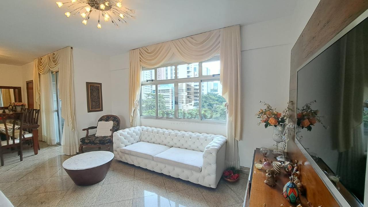 Apartamento 4 Quartos à venda no Funcionarios: 