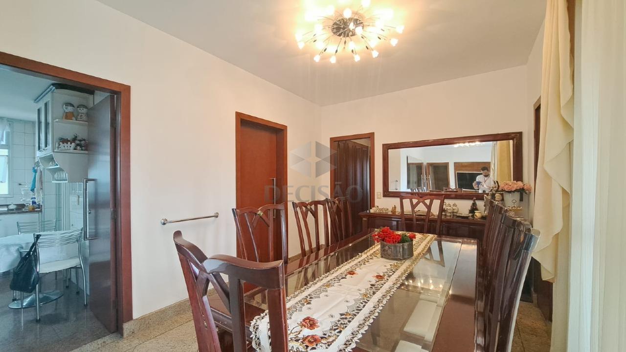 Apartamento 4 Quartos à venda no Funcionarios: 