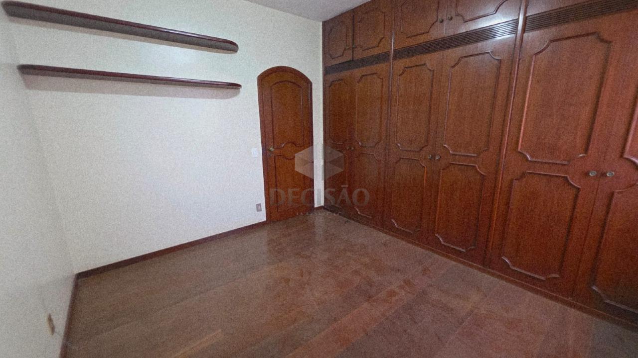 Apartamento 4 Quartos à venda no Funcionarios: 