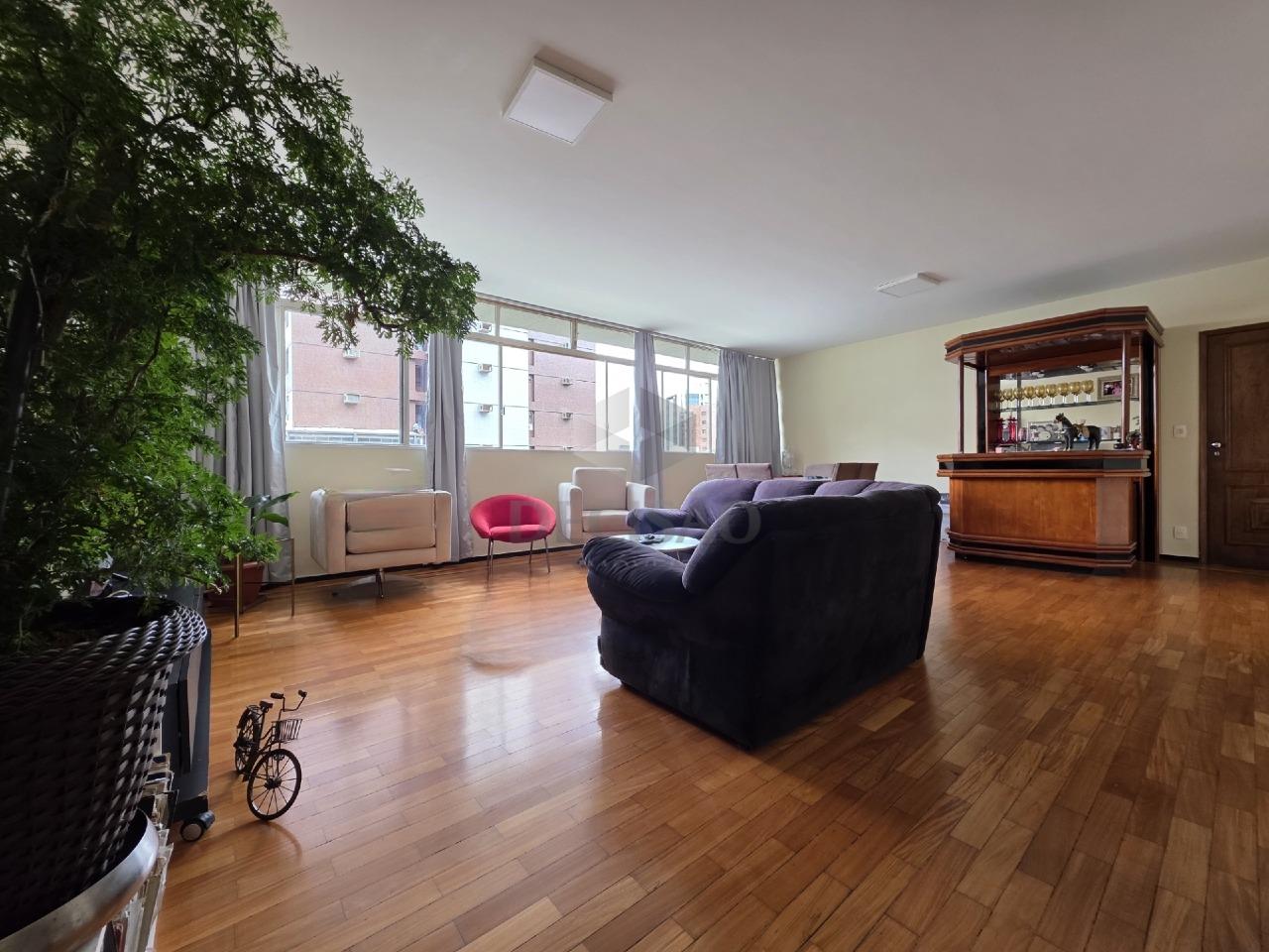 Apartamento 4 Quartos à venda no Cruzeiro: 