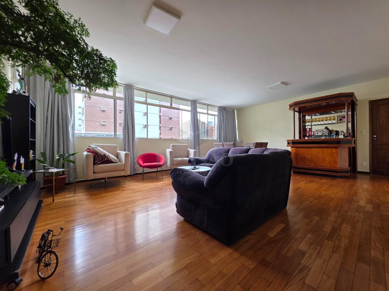 Apartamento 4 Quartos à venda no Cruzeiro: 