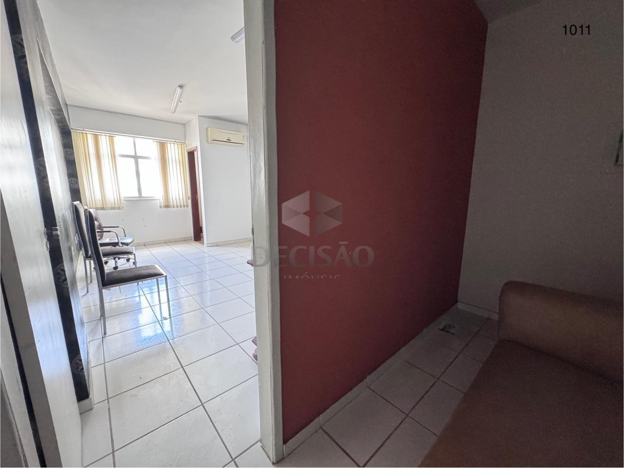 Sala à venda no Santo Antonio: 