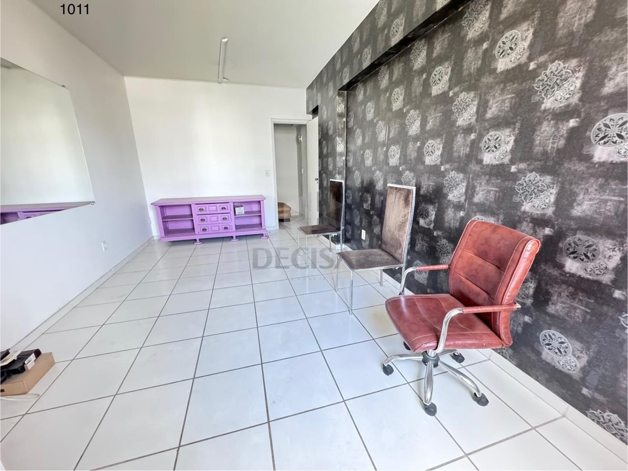 Sala à venda no Santo Antonio: 