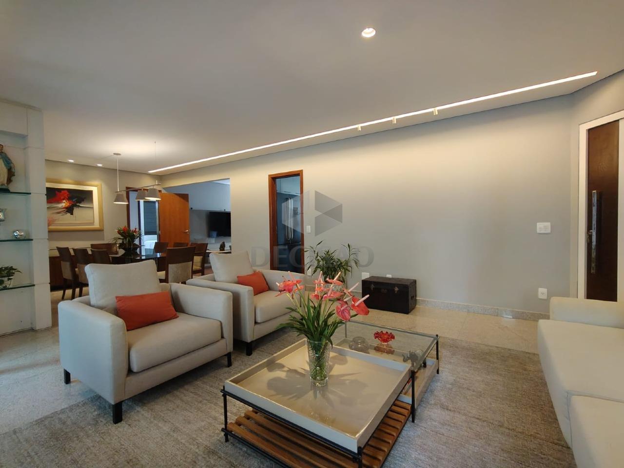 Apartamento 4 Quartos à venda no Funcionarios: 