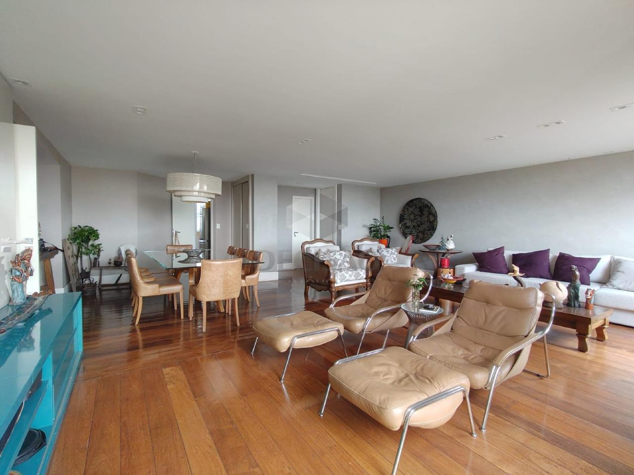 Apartamento 4 Quartos à venda no Funcionarios: 