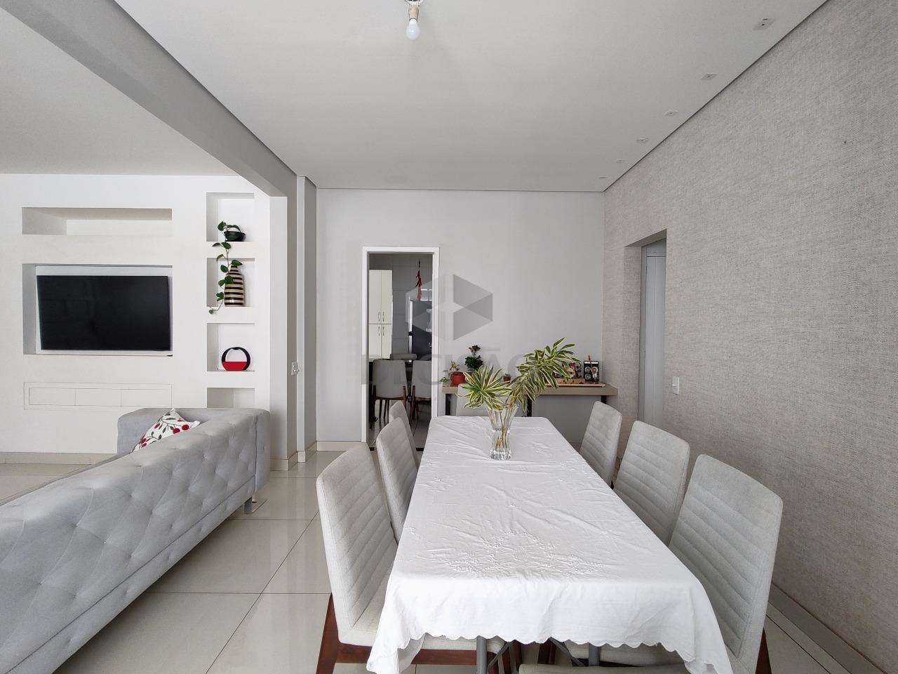 Apartamento 4 Quartos à venda no Cruzeiro: 