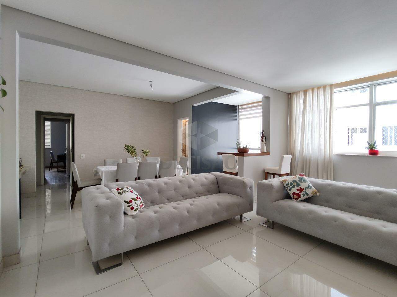 Apartamento 4 Quartos à venda no Cruzeiro: 