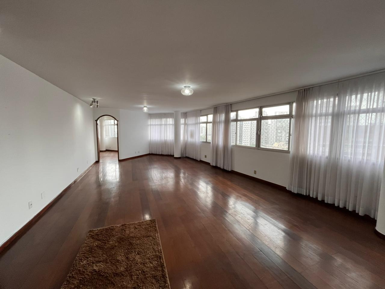 Apartamento 4 Quartos para aluguel no Lourdes: 