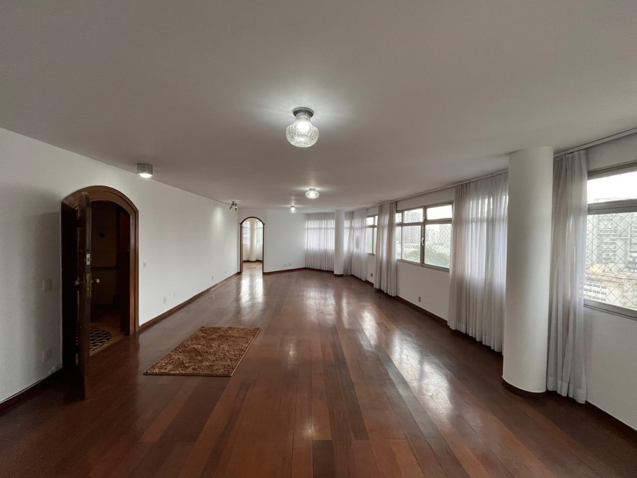 Apartamento 4 Quartos para aluguel no Lourdes: 