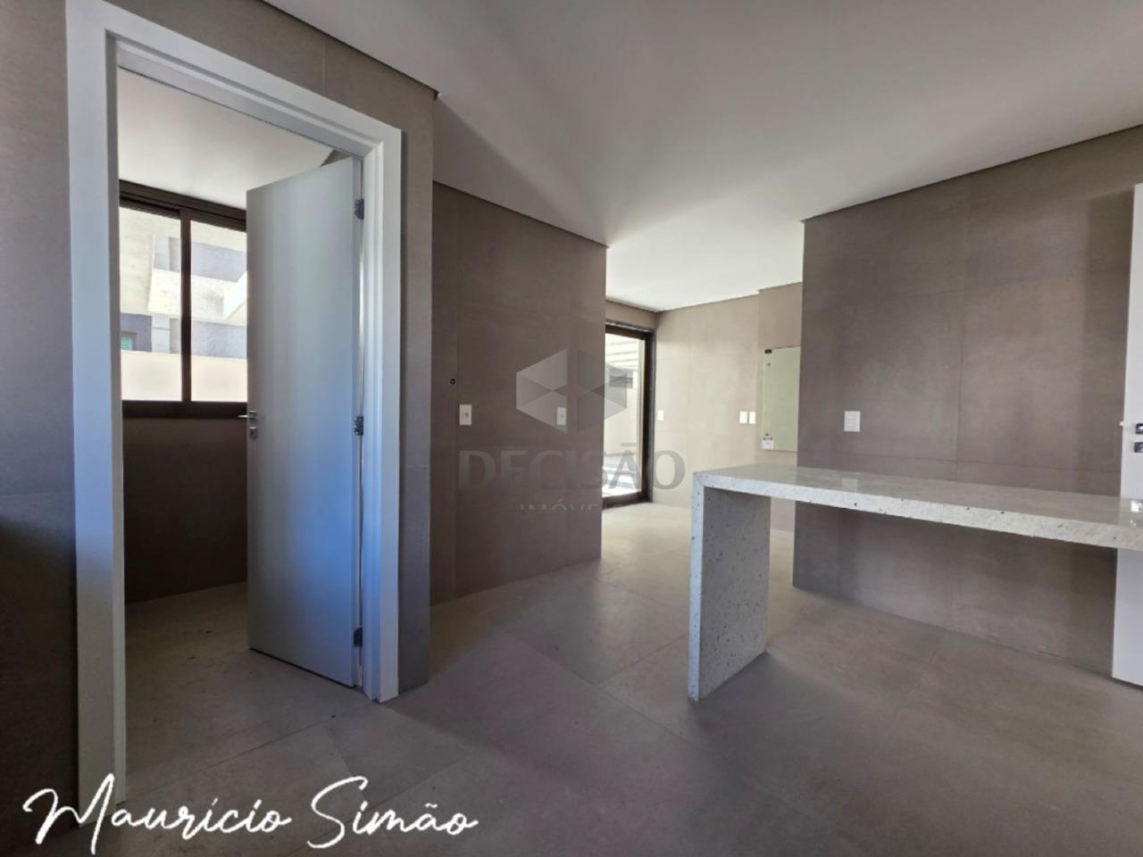 Área privativa à venda no Lourdes: 